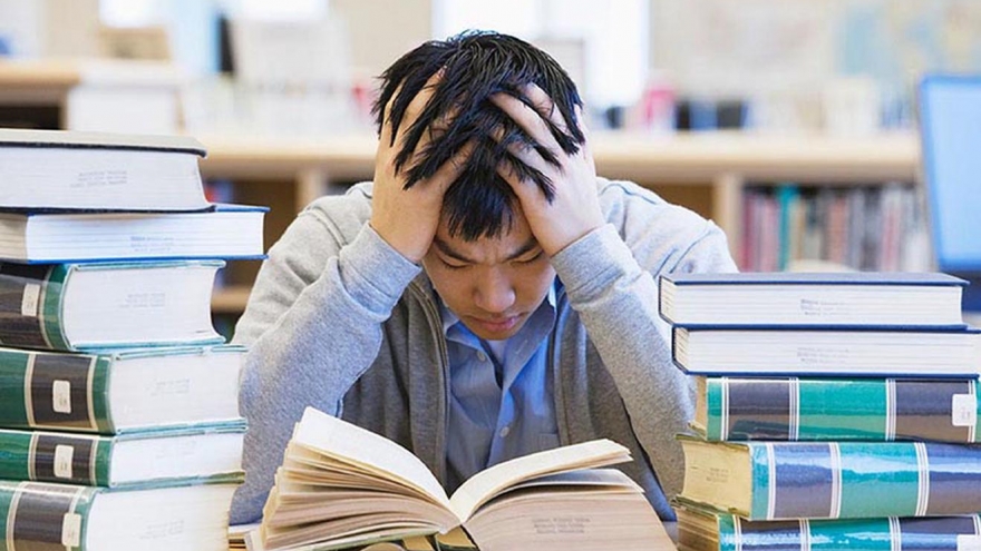 Để trẻ không trầm cảm vì áp lực thi cử